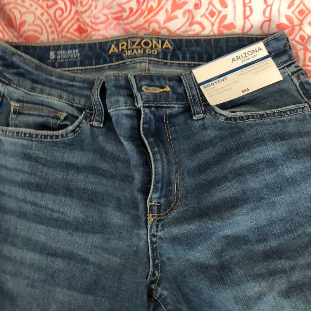 Arizona Jean Co size 5 long boot cut jeans new